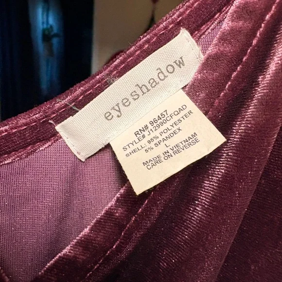 Eyeshadow Velvet Jumpsuit in Purple - Picture 6 of 8